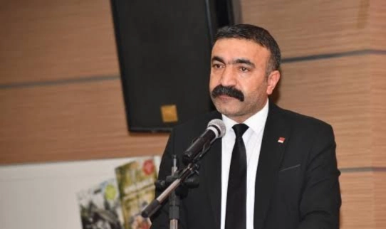 CHP İzmir'de istifalar sürüyor: Çiğli'de toplu istifa!