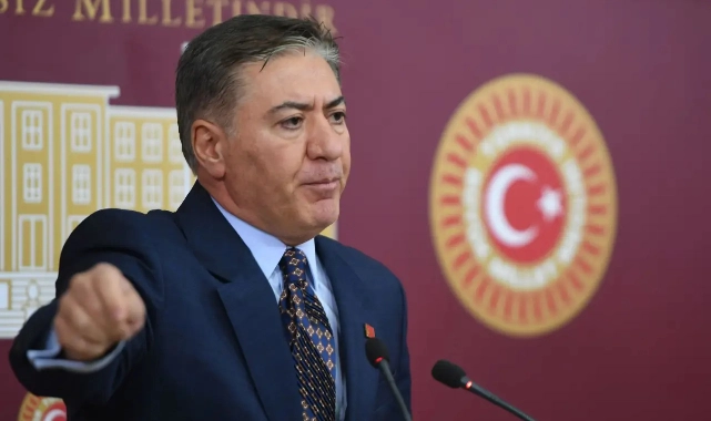 CHP'li Emir, yeni parti için 'Özgür Özel'i işaret etti!