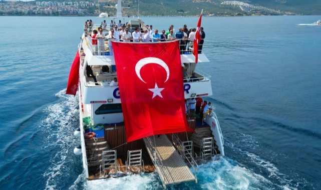 Dikili'de 100. Yıl Coşkusu: Kabotaj Bayramı Büyük Katılımla Kutlandı