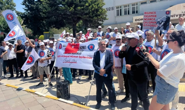 Hastane emekçilerinden rektörlük önünde eylem: Mağduriyet her geçen gün artıyor!