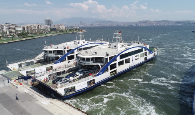 İZDENİZ'in ek seferleriyle 20 bin araç trafiğe çıkmadı