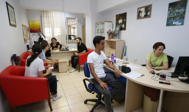 Karşıyaka Belediyesi’nden öğrencilere tercih desteği