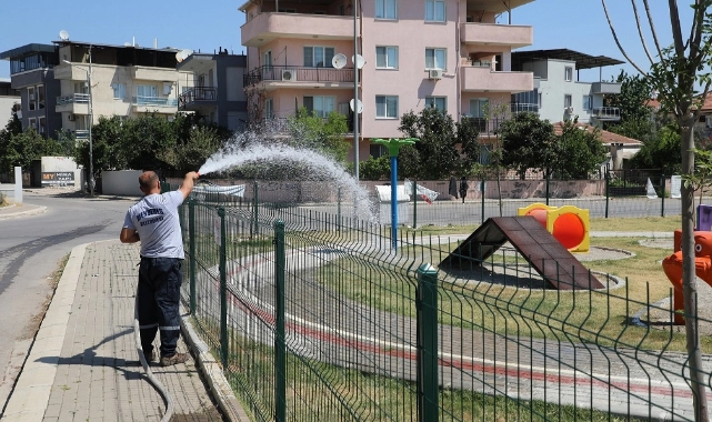 Menderes’in Parkları Daima Bakımlı