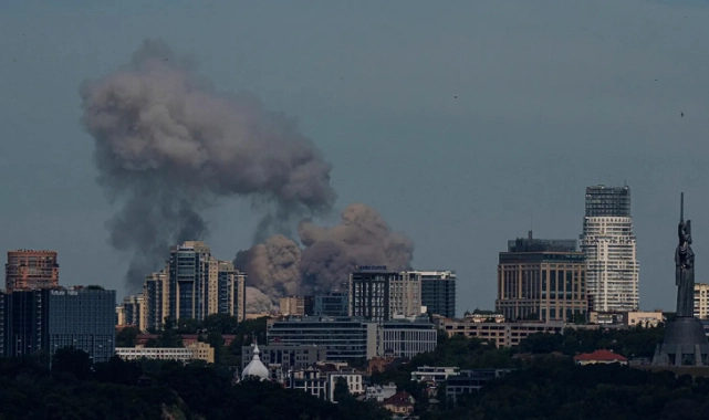 Rusya, Kiev'i gece boyunca hedef aldı: 3 ölü, 25 yaralı