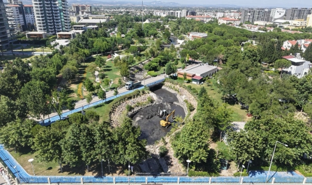 Safran Deresi Temizleniyor, Atatürk Kent Parkı Nefes Alıyor