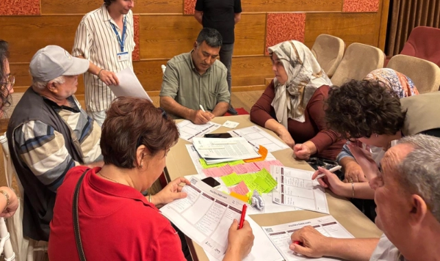 Yurttaşlar karar veriyor, İzmir’in geleceği şekilleniyor