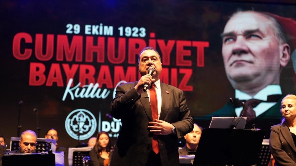 Başkan Dutlulu'nda '29 Ekim' mesajı!