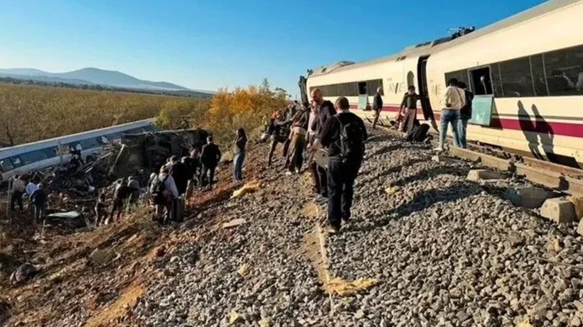 İspanya’daki Tren Faciasında Hayatını Kaybeden Türk Vatandaşı Var Mı? Dışişleri Bakanlığı’ndan Açıklama