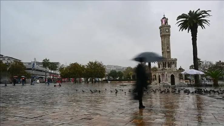 İzmir Valiliği'nden sağanak yağış uyarısı