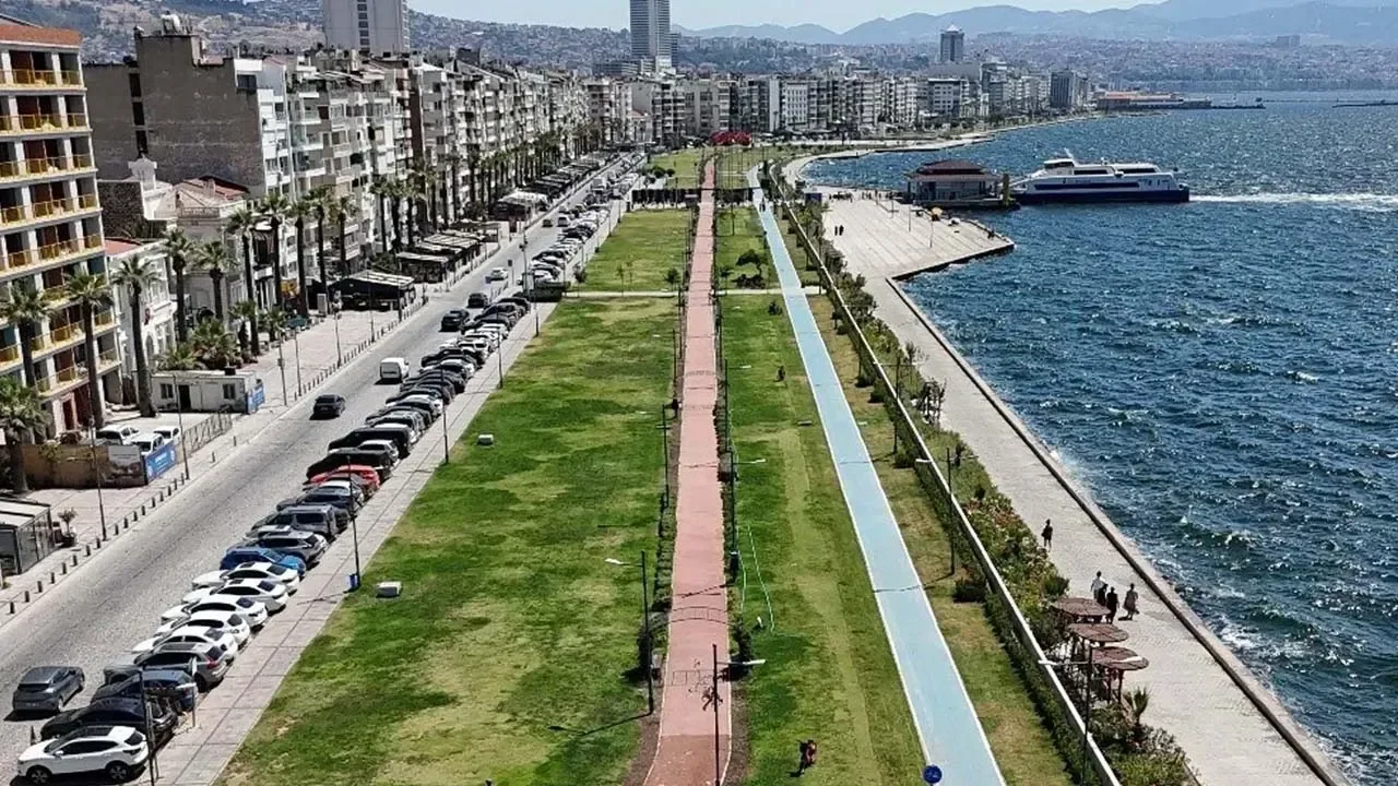 İzmir’de 29 Ekim'de trafik kısıtlaması ve park yasağı
