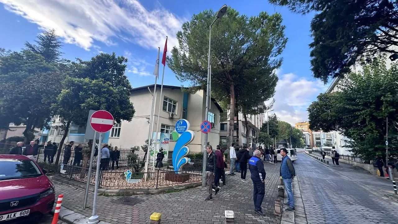 Merkezefendi Belediyesi'ne operasyon: Başkan ve eşi gözaltına alındı!