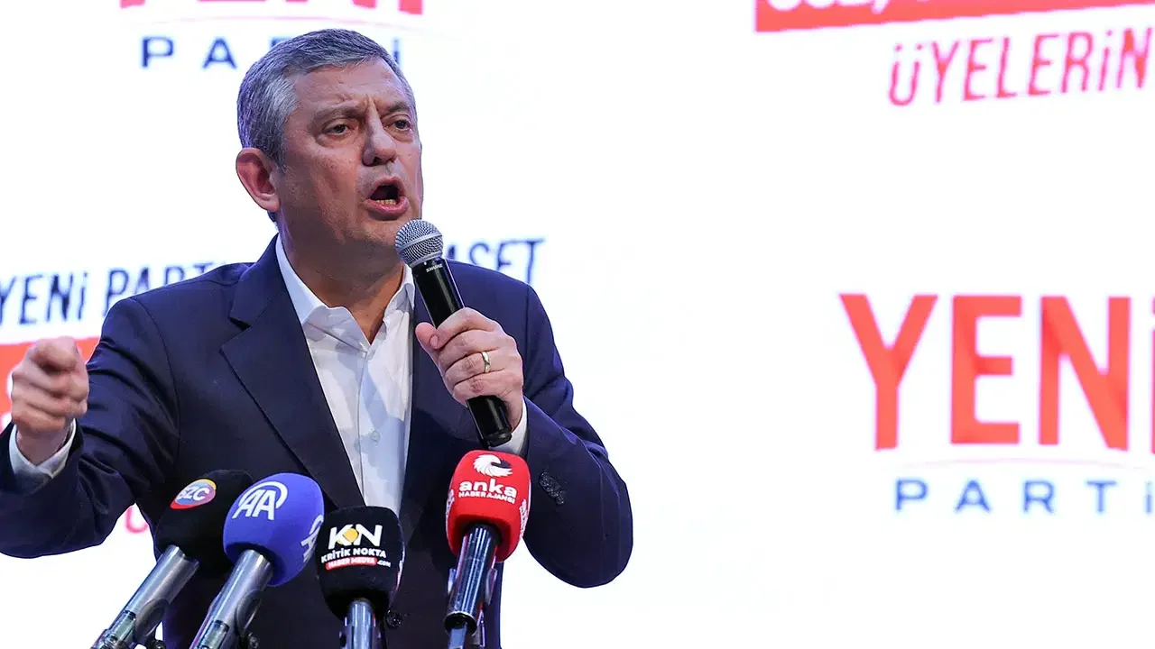 Özgür Özel'den iktidar mesajı: Onlar yolun sonunda, biz daha başındayız!