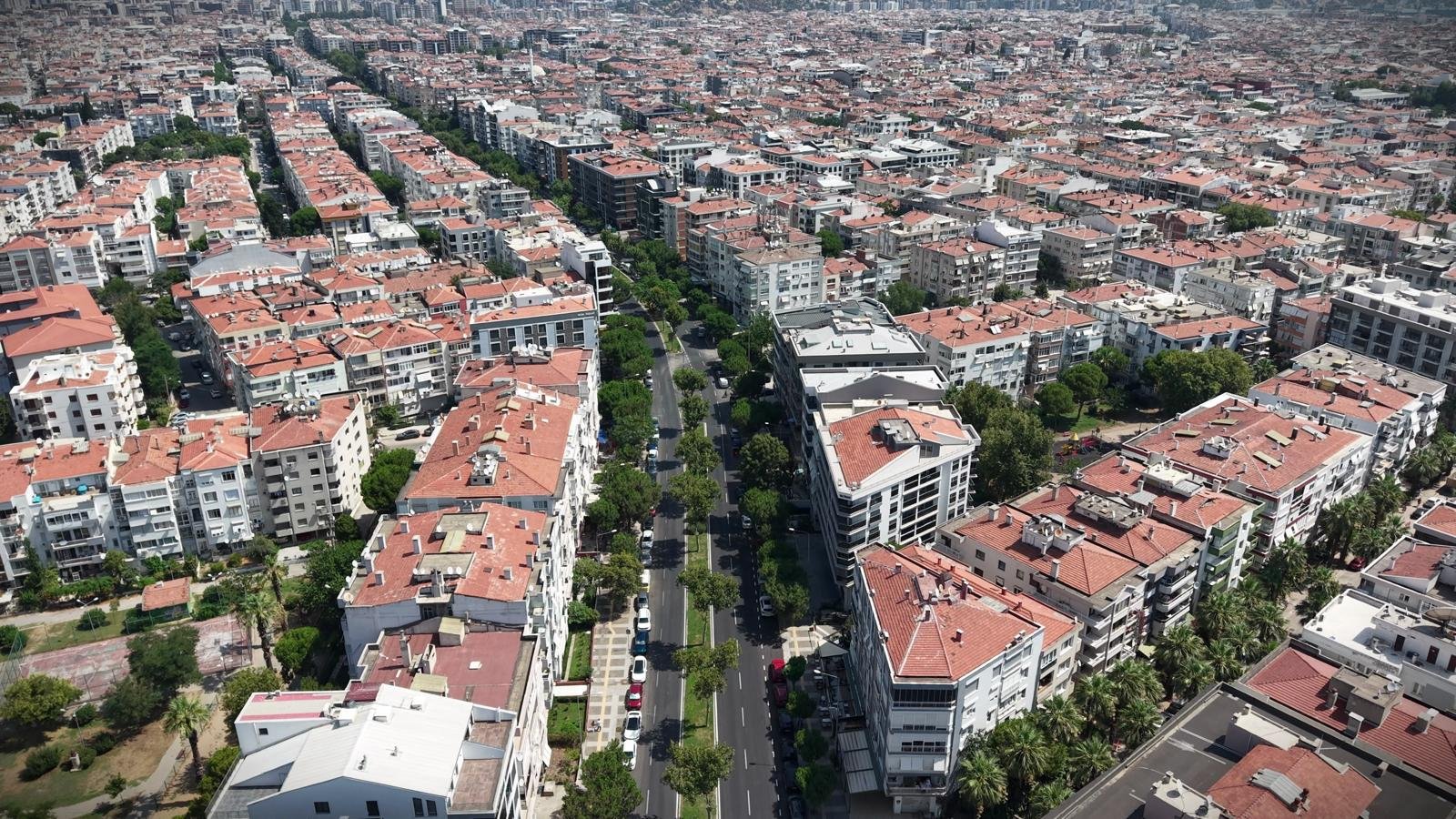 Girne Bulvarı yeni yüzüyle hizmette