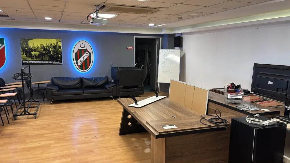 İYİ Parti Karşıyaka'dan belediyeye 'tahliye' çıkışı: Uzlaşı temelinde ele alınması gerekiyor!