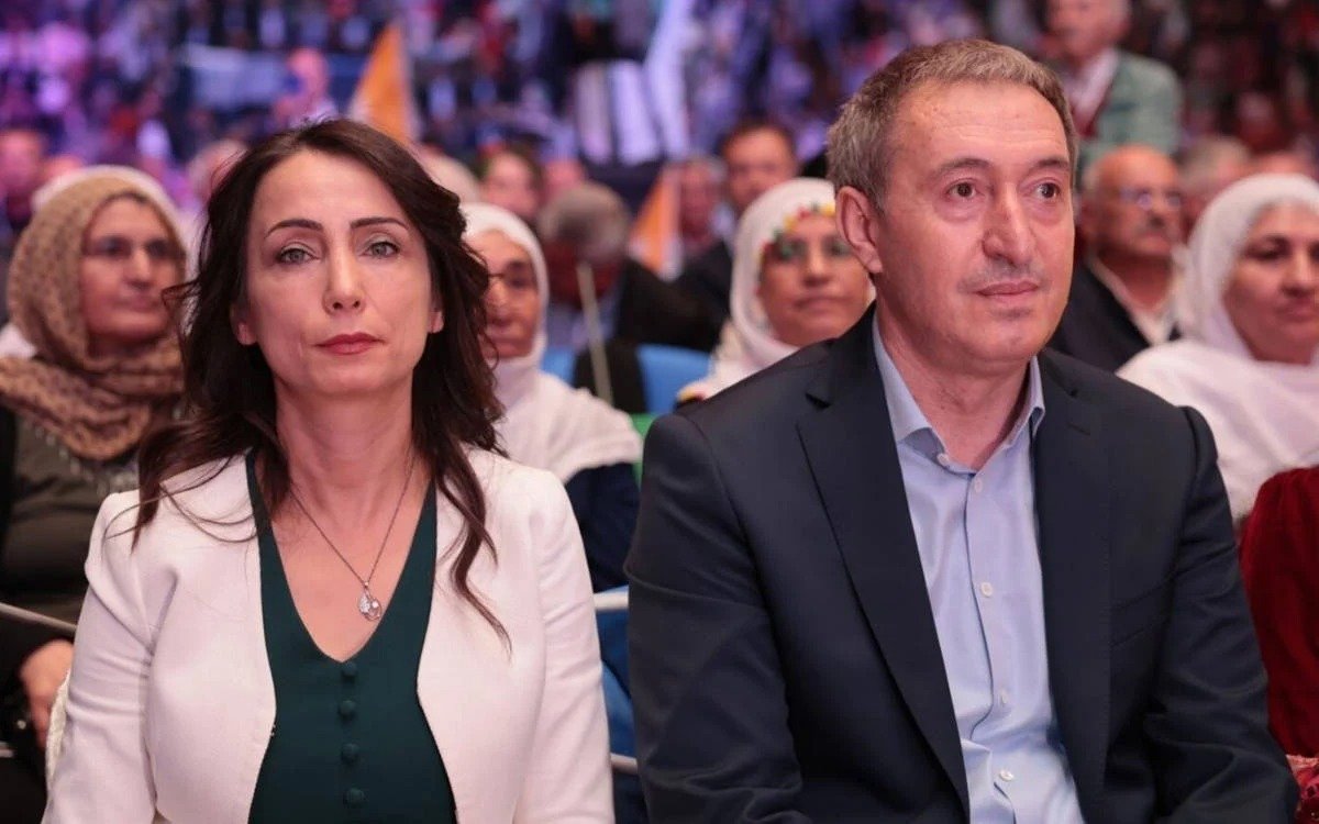 DEM Parti MYK, 'çerçeve yasa' gündemiyle olağanüstü toplanıyor