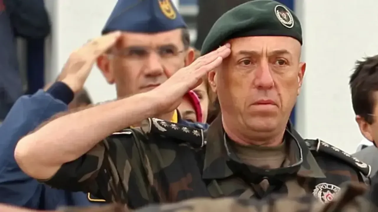 Bakan Gürlek, Behçet Oktay'ın ailesiyle bir araya gelecek!