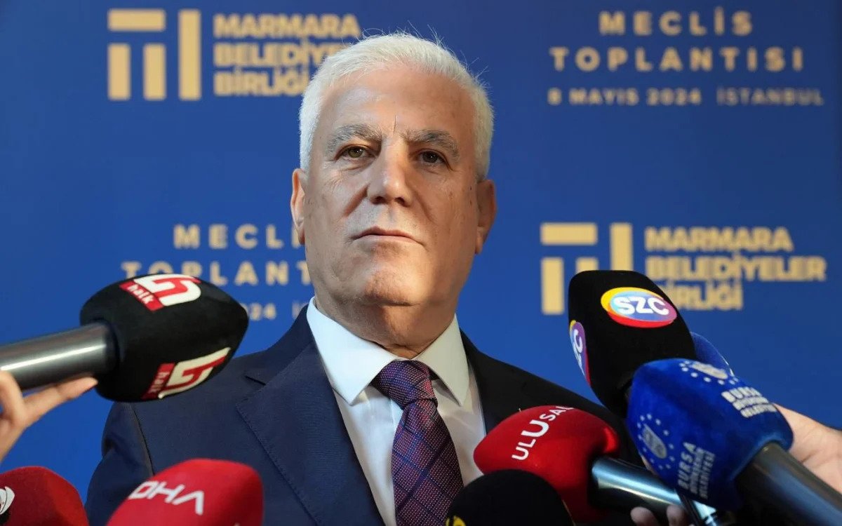 Mustafa Bozbey, CHP'den istifa ettiğini açıkladı!