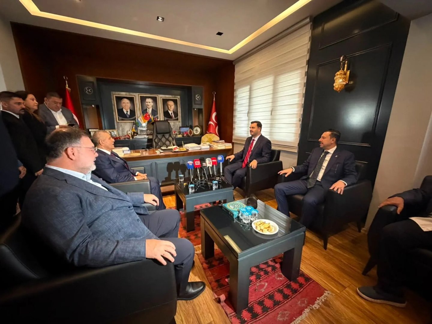 AK Partili İnan'dan MHP İzmir'e ziyaret: İzmir'de birinci parti olduk!