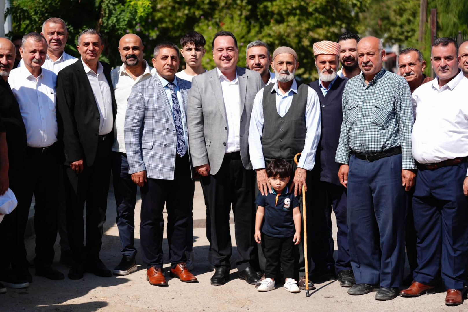 Büyükşehir Mahalle Mahalle Dinliyor, Sorunları Hızlı Çözüyor