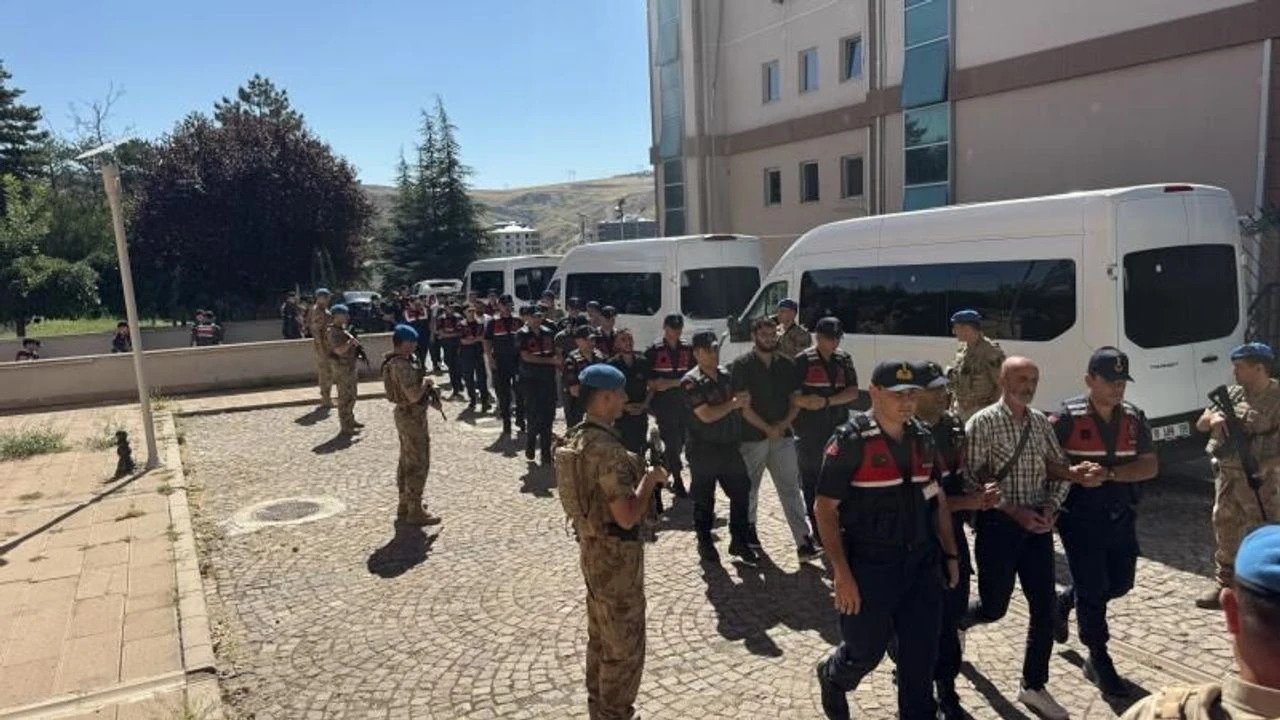 Yasa dışı bahise darbe: 2,4 milyarlık operasyonda 39 gözaltı!