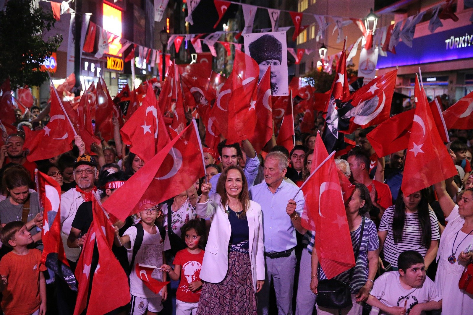 Karşıyaka Gemisi ilk kez Karşıyaka’ya geliyor!