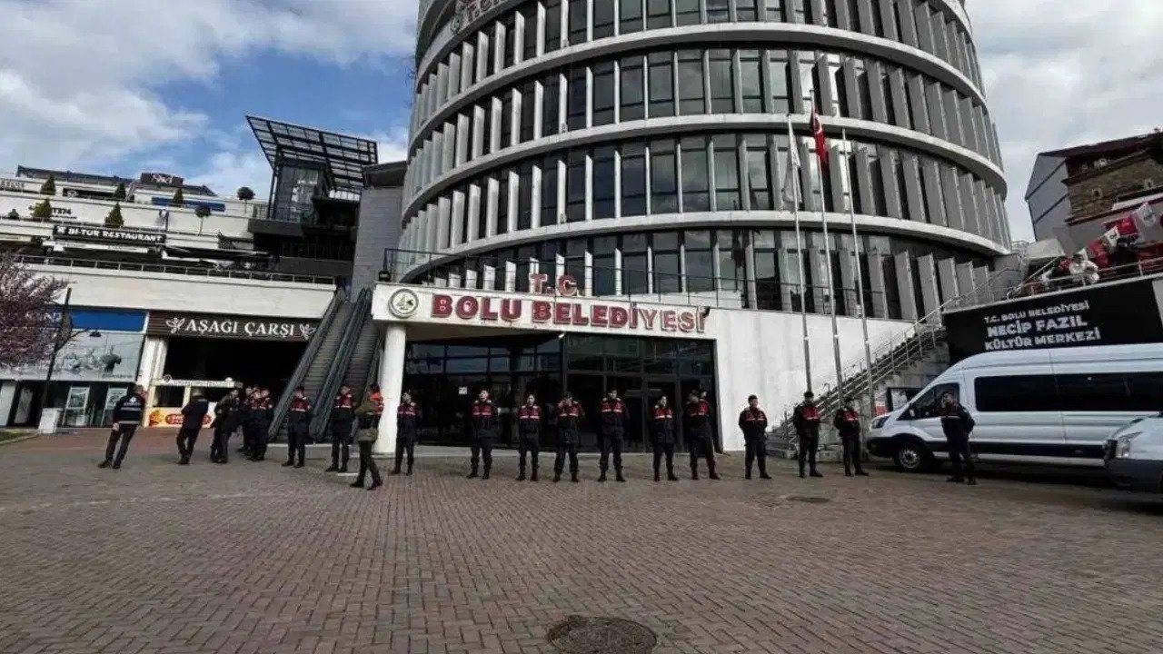 Bolu Belediyesi'nde yeni operasyon: 22 gözaltı kararı!