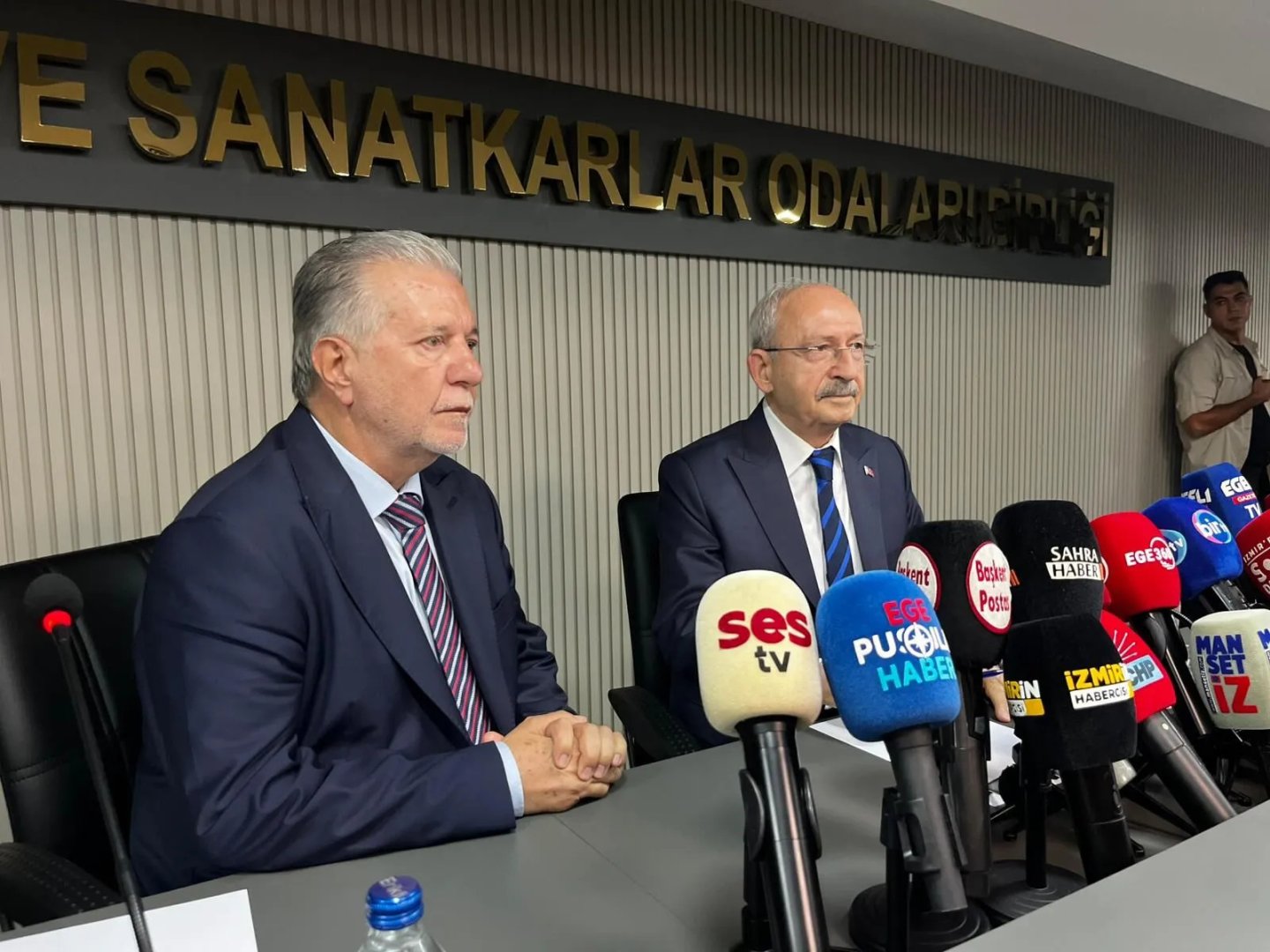 Kılıçdaroğlu'nun ilk durağı ESBAŞ oldu!
