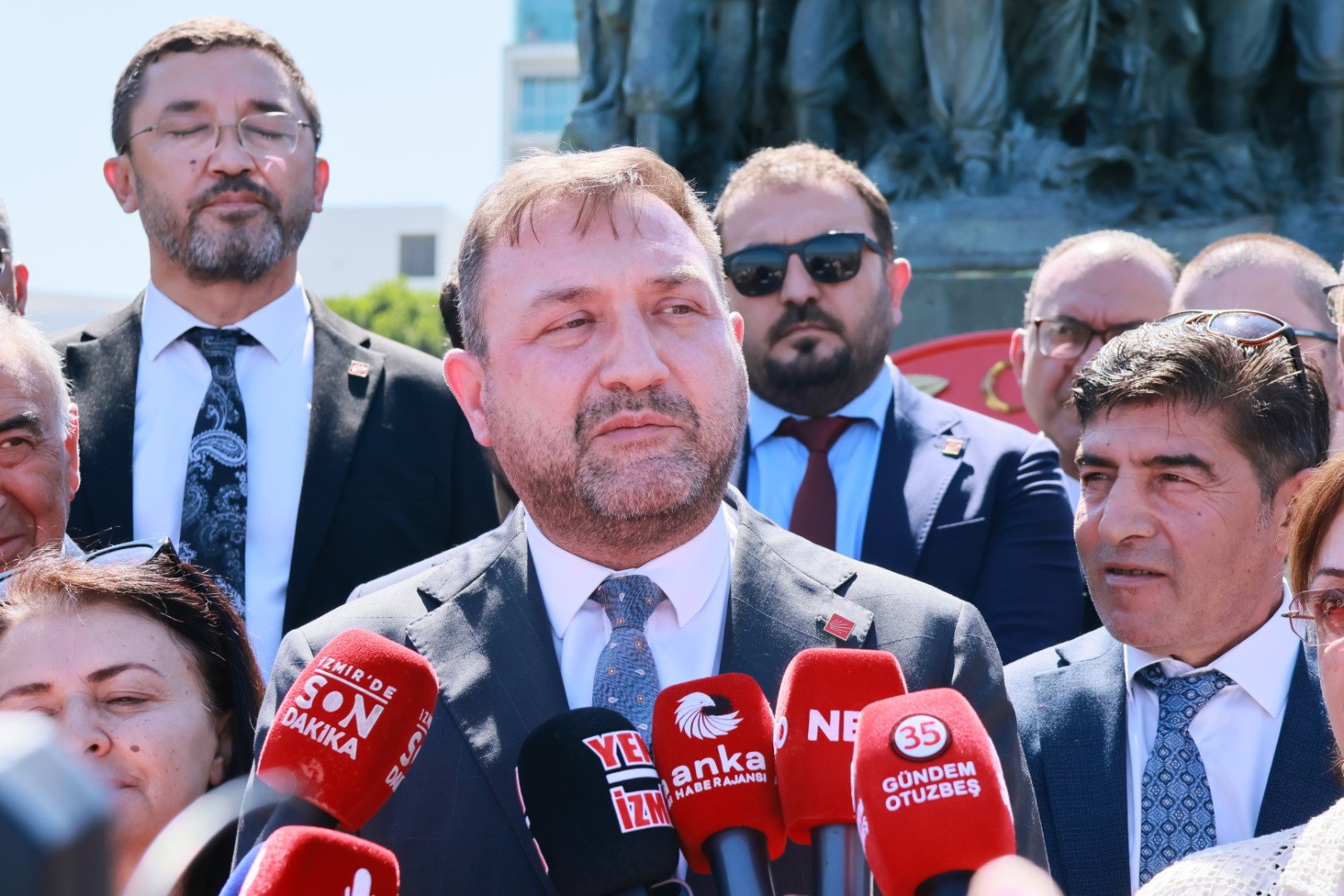 CHP'li Gümrükçü'den 9 Eylül için çifte bayram mesajı