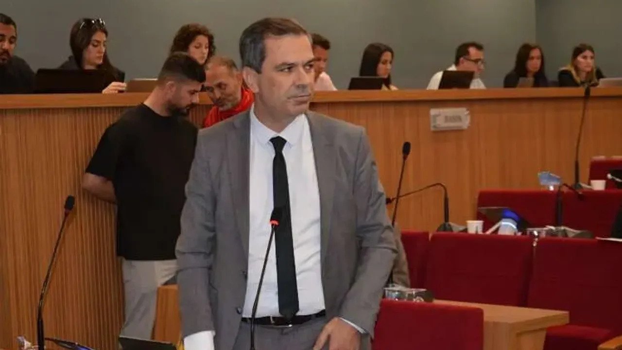 MHP'li Altınkeser başkan vekilliği görevinden istifa etti!