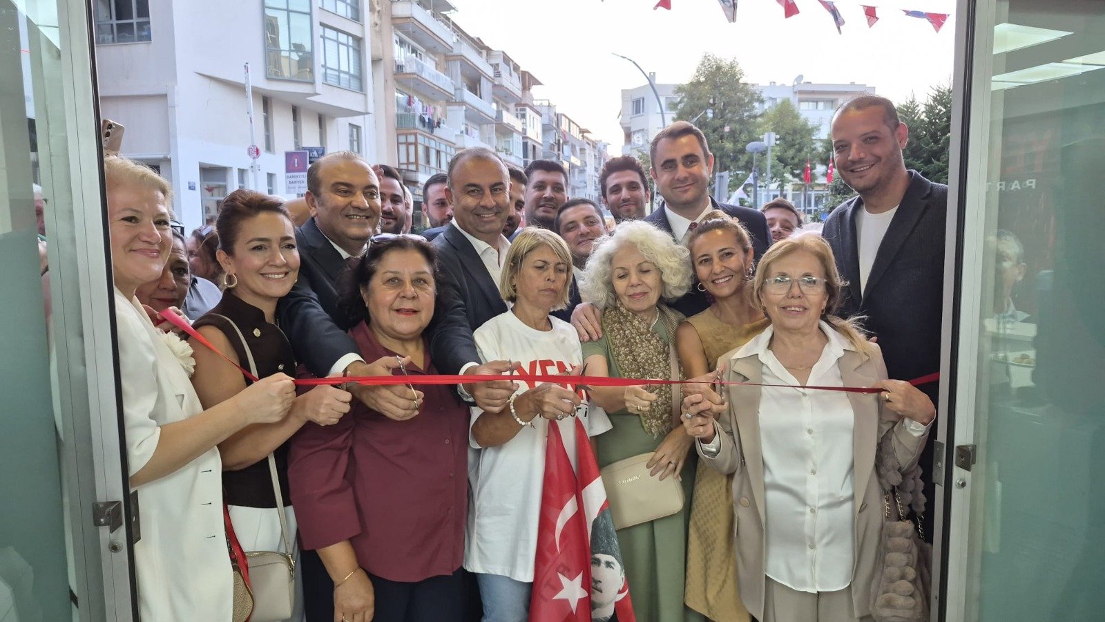 YENİ Parti Balçova İlçe Başkanlığı açıldı