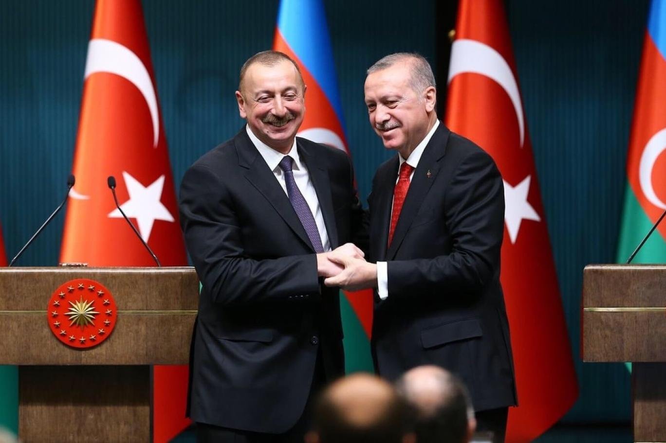 Erdoğan, Bakü'nün kurtuluşunu kutladı