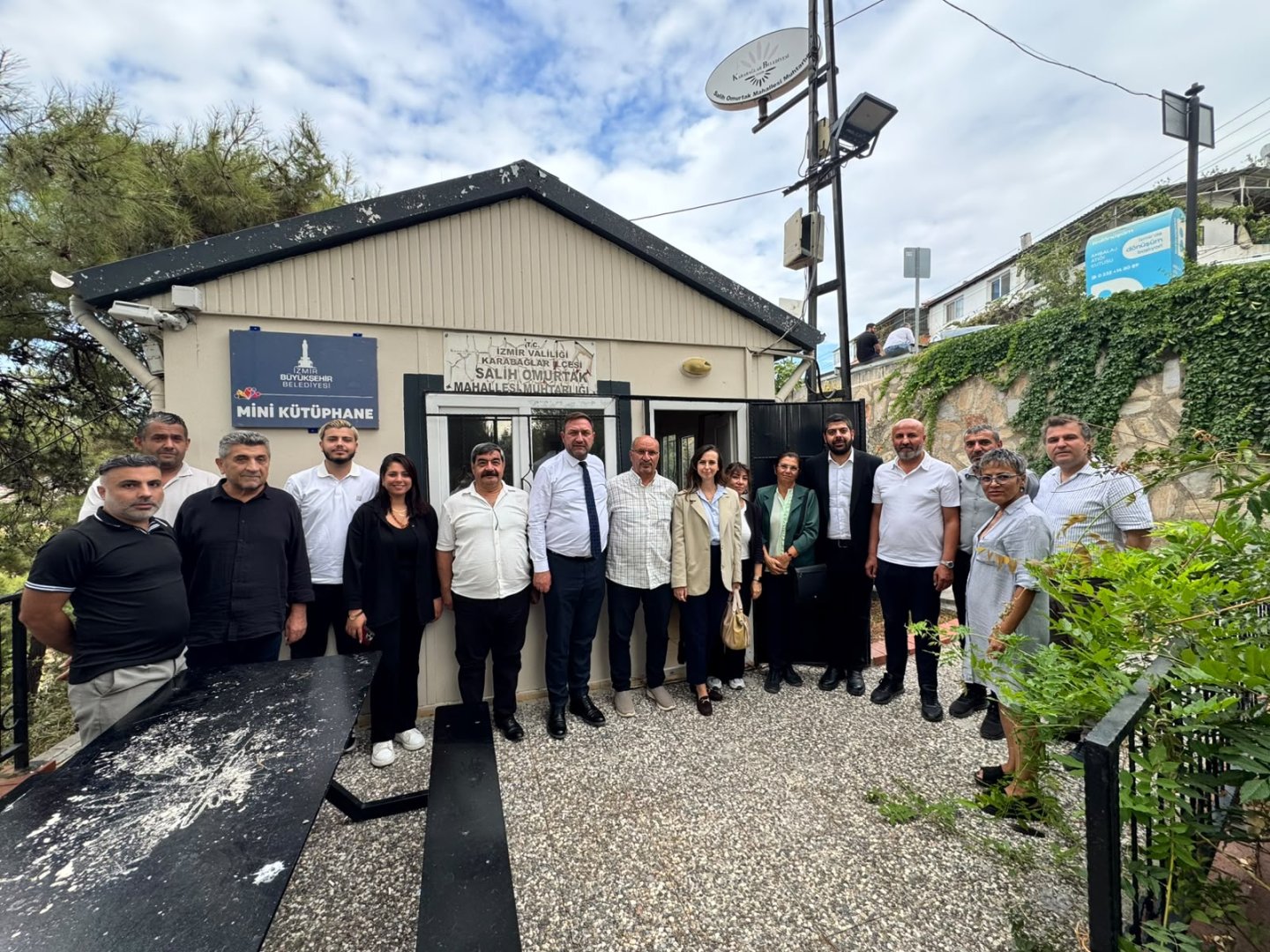 Gümrükçü 'den Sahada Muhtarlara Özel İlgi