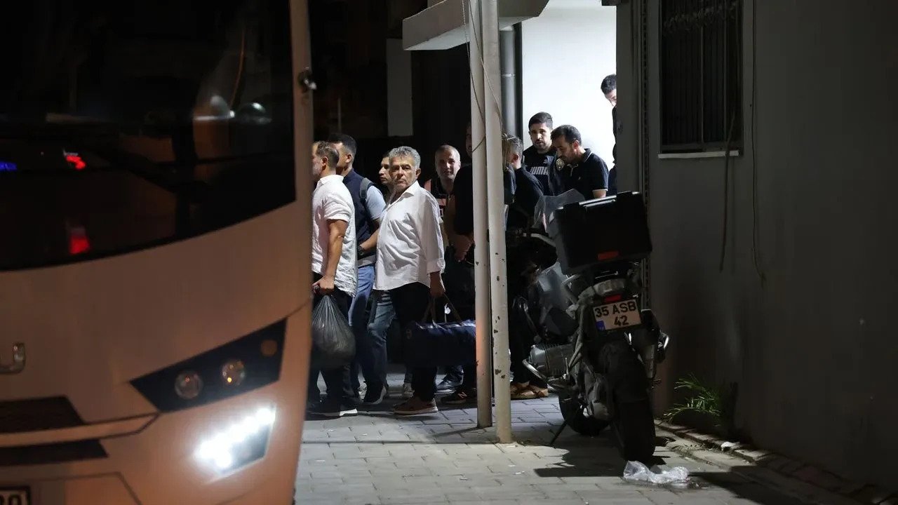 Seferihisar operasyonunda 29 kişi tutuklandı!