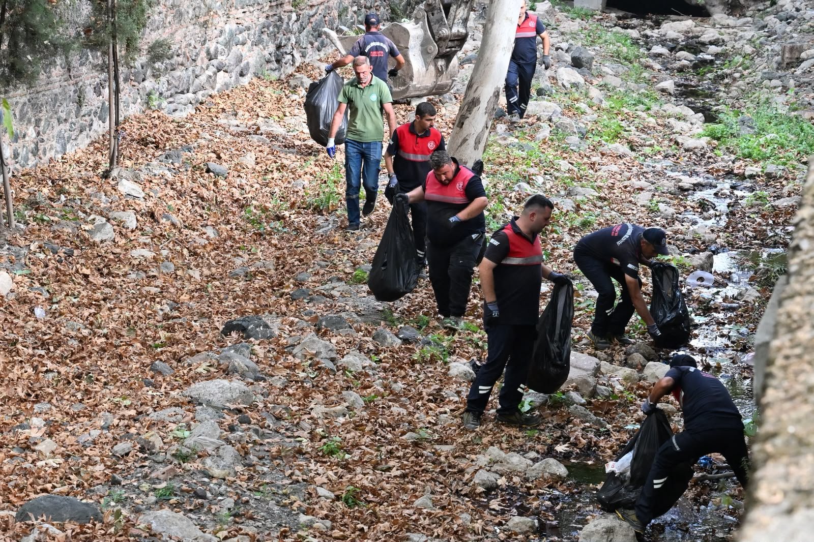 Büyükşehir ve MASKİ’den Çaybaşı Deresi’nde Kış Temizliği