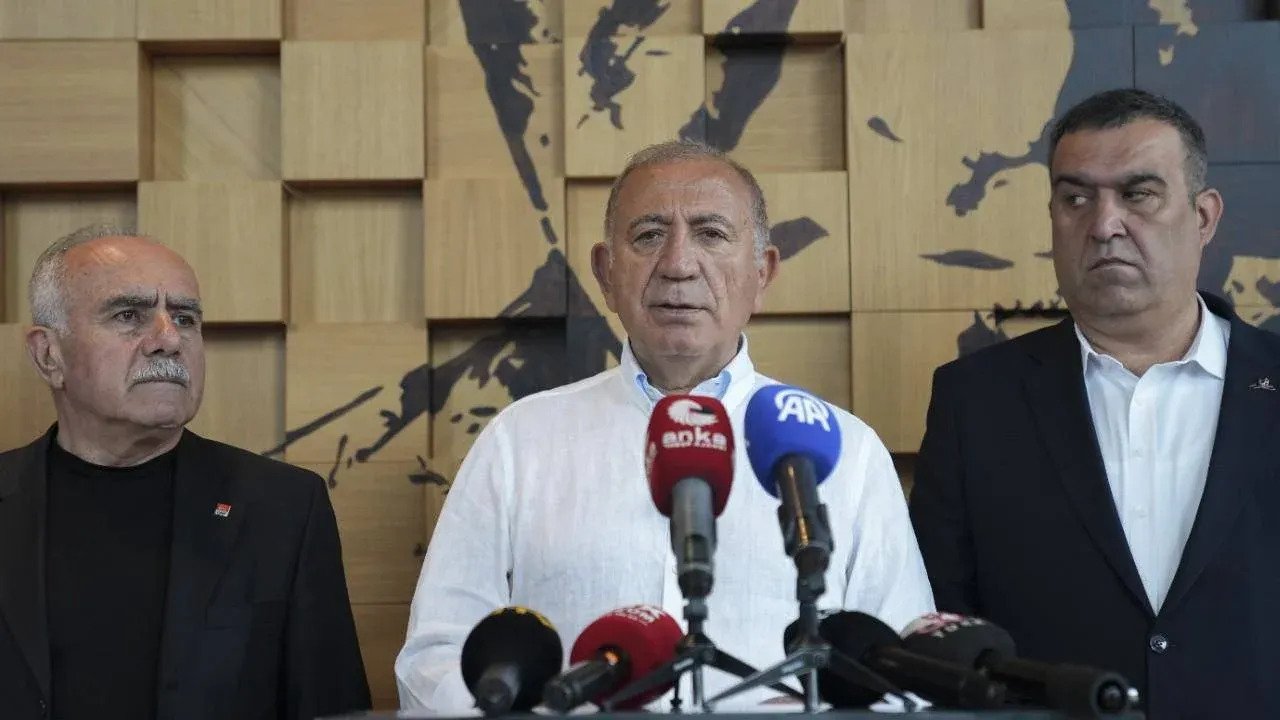 Kayyumluk görevine son verilmişti: Tekin'den 'göreve devam' açıklaması!