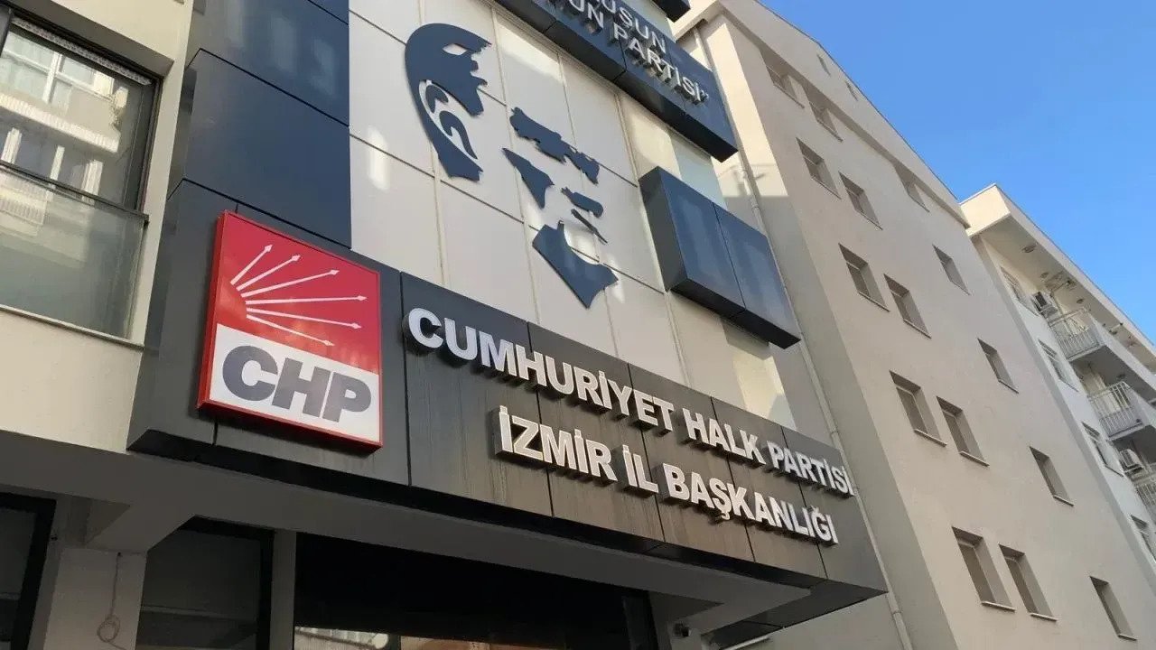 CHP İzmir’de seçim yapılanması: Sönmez’e akademik kurul görevi!