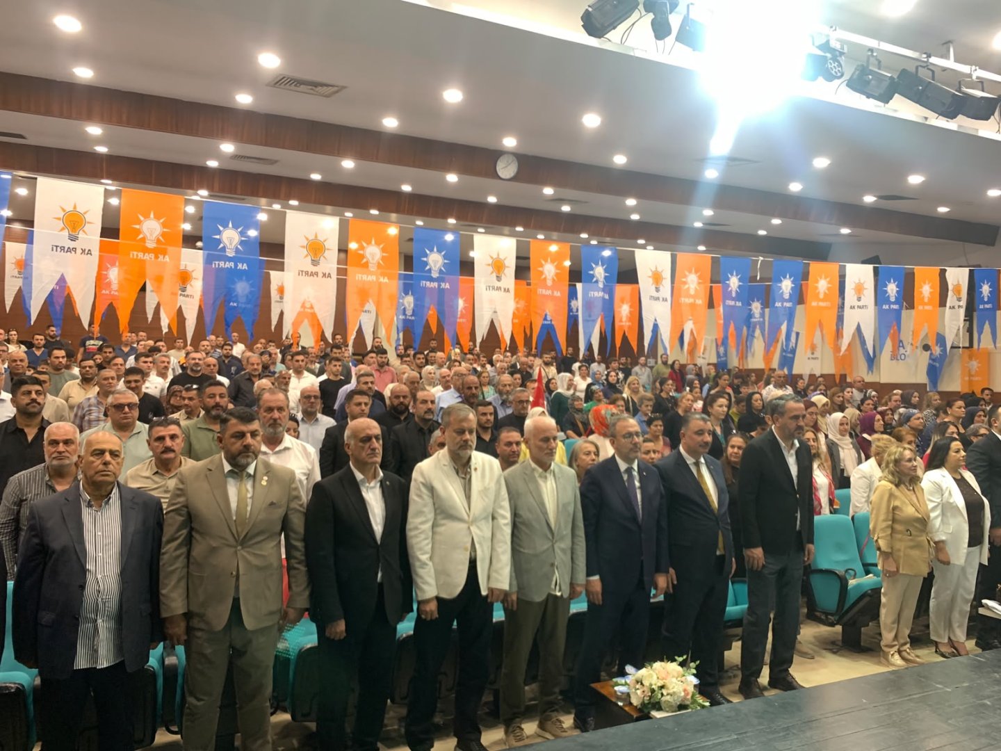 AK Parti Konak, Danışma Meclisi’nde toplandı: 2029’da sandıkları patlatacağız!