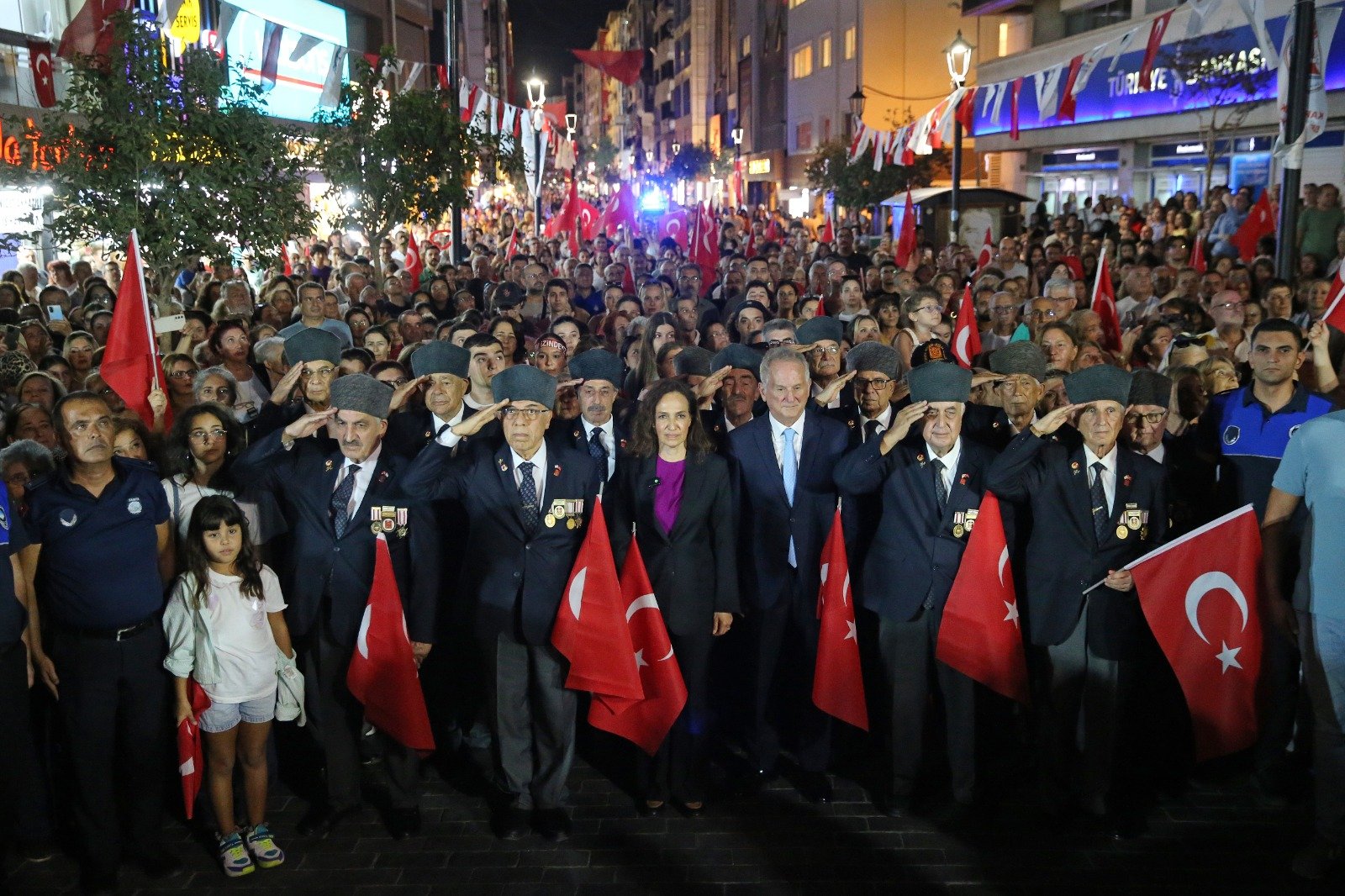 Karşıyaka kahraman gaziler için yürüyecek