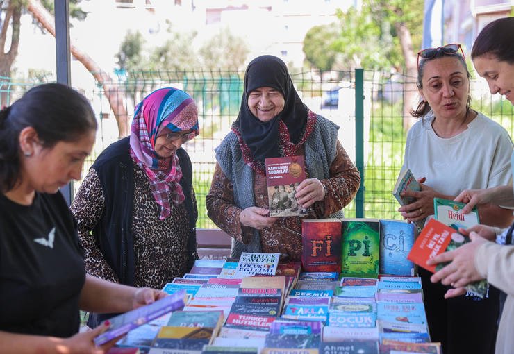 Buca’da “Kitap Değişim Günleri” köylere taşınıyor