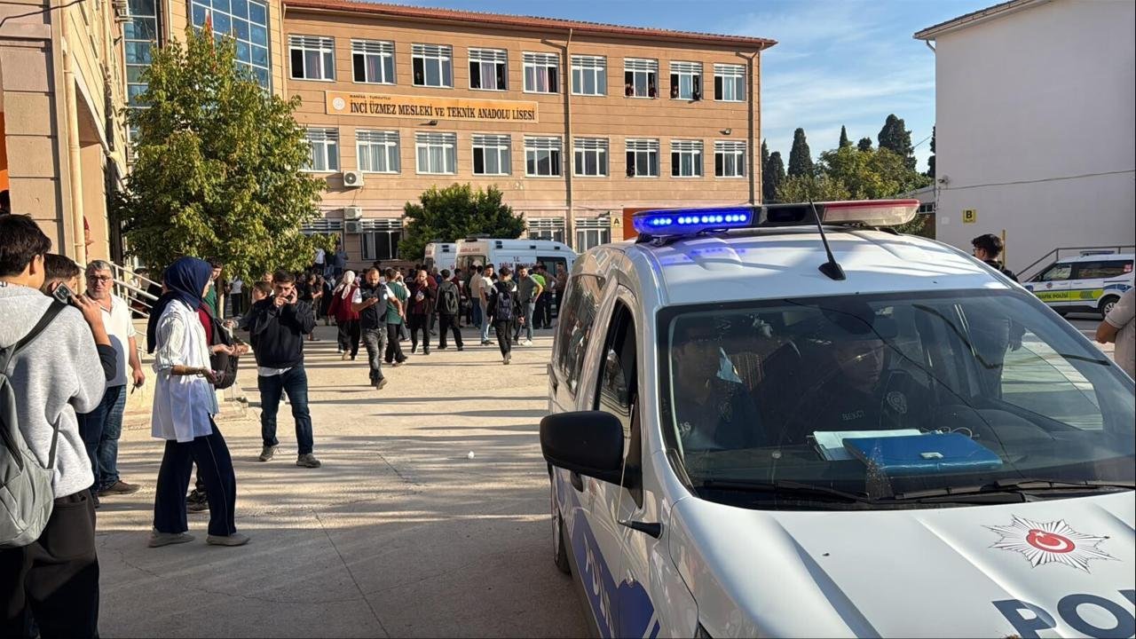 Manisa'da okula saldırı: Yeni Parti İzmir milletvekilini görevlendirdi
