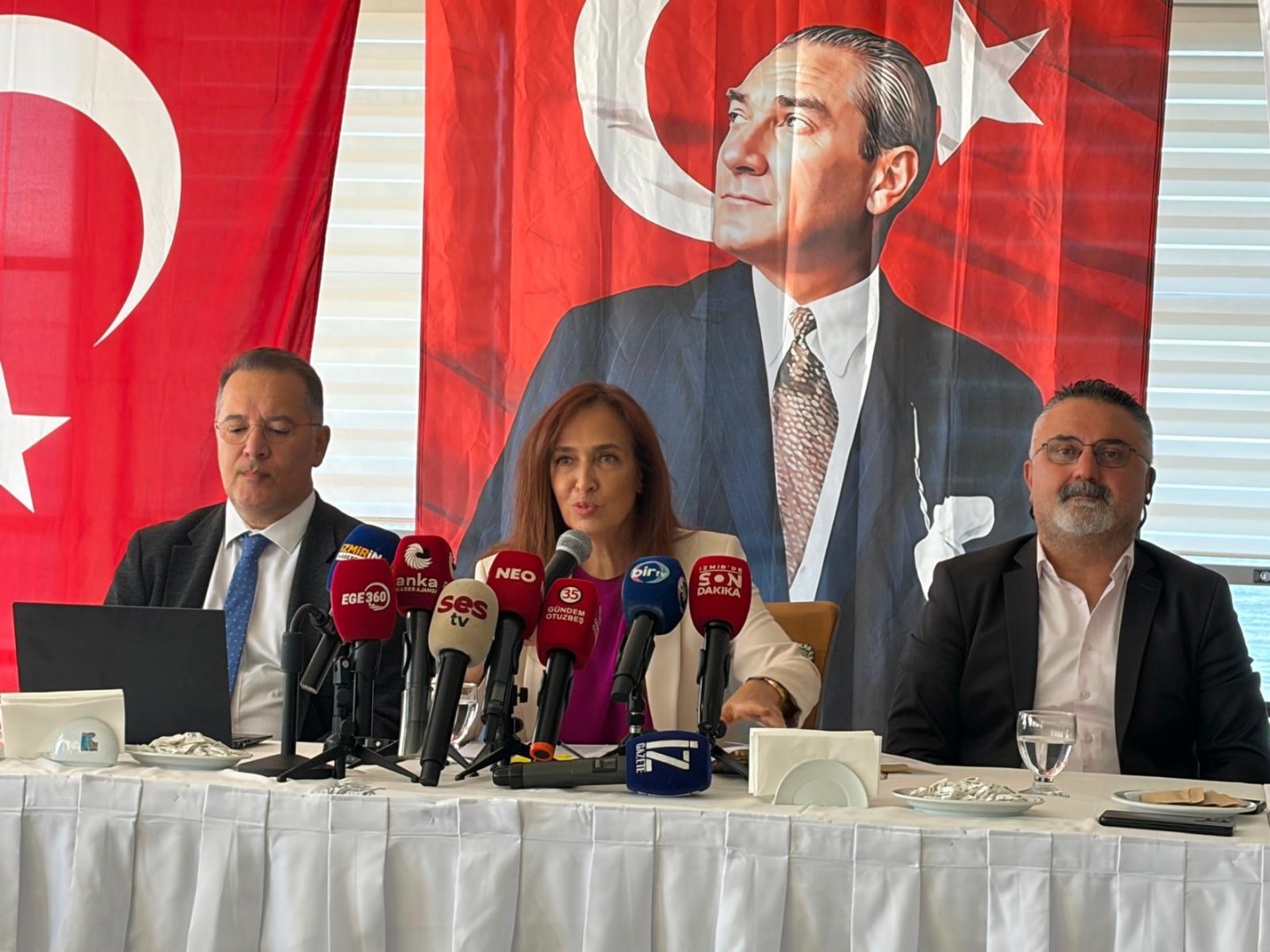 Başkan Ünsal’dan ‘AKP transferi’ çıkışı: Seçildiğim yerdeyim!