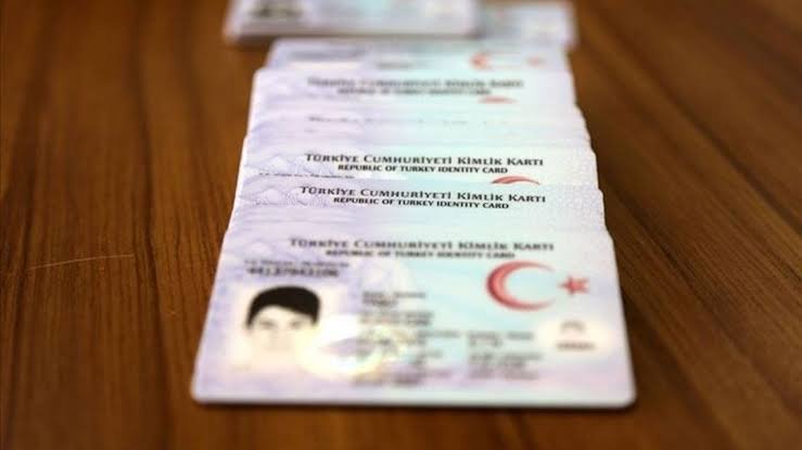 İzmir'de sahte vatandaşlık işlemi operasyonu!
