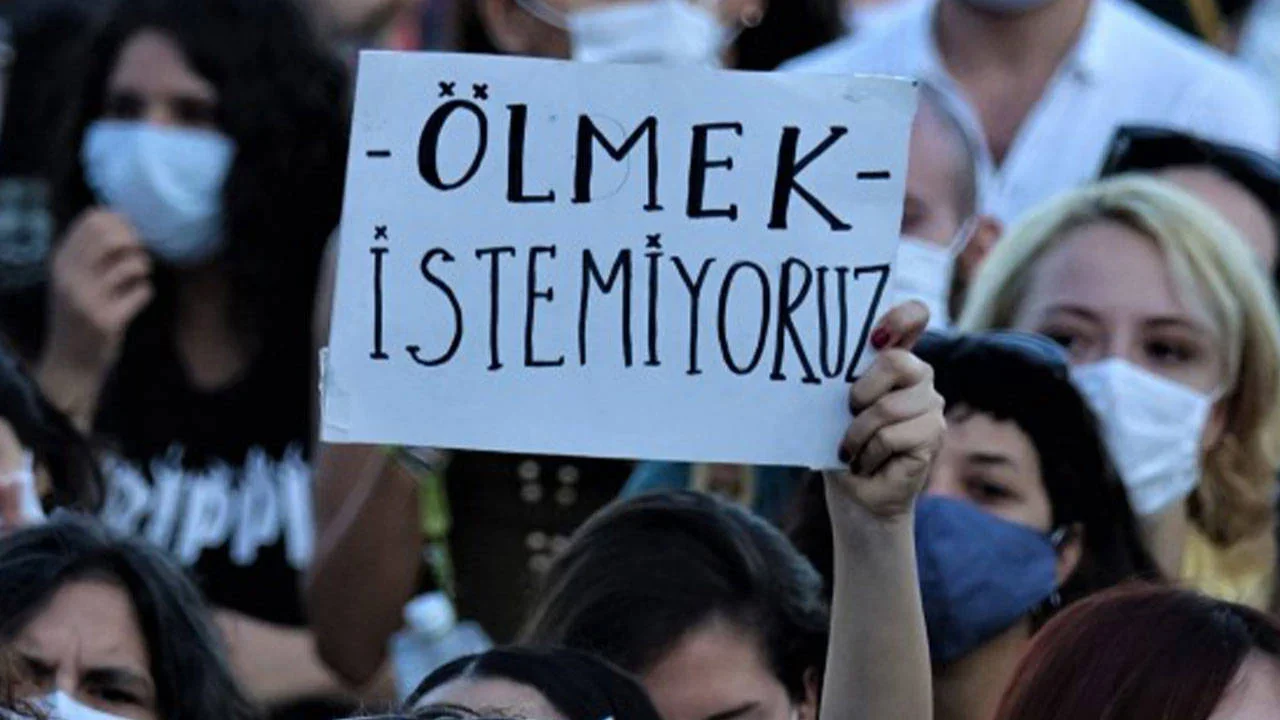 Akhisar'da kadın cinayeti: Geride 3 çocuk kaldı