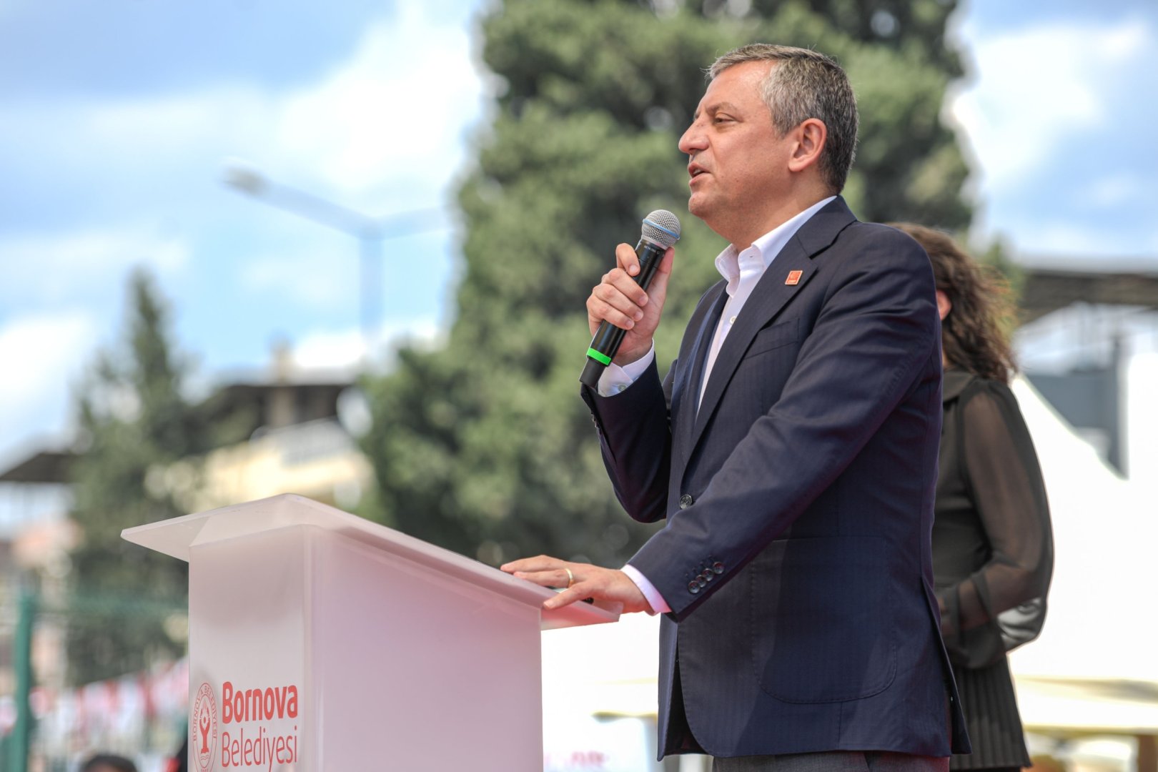 Özgür Özel'den Ertürk Çapın'a teşekkür: Bugün tüm Bornova'da uzlaşı yaptı!