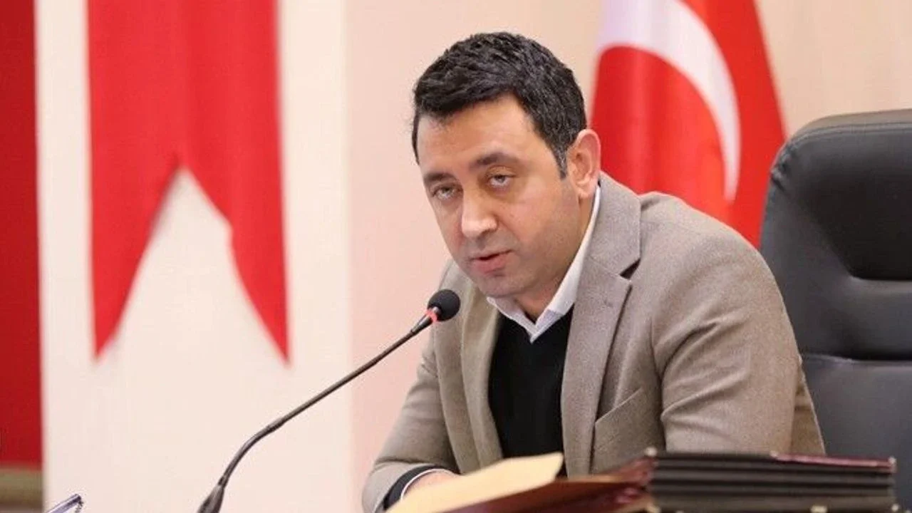 Başkan Önal, CHP'den istifa etti!