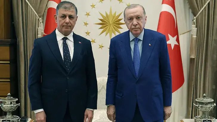 Levent Üzümcü'ye 'Cemil Tugay' sorusu: AK Parti'ye geçerse ne yapacak?
