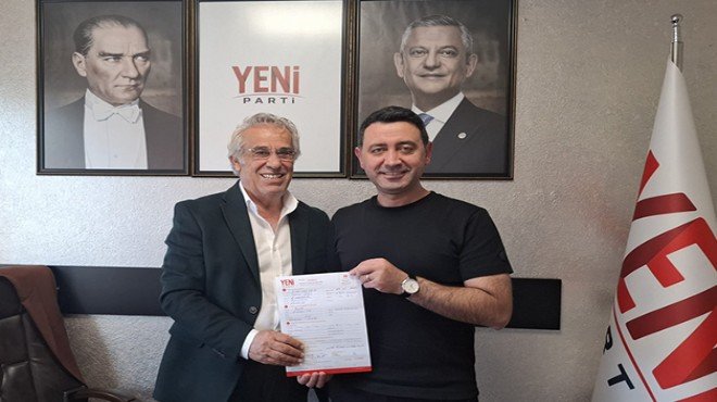 Başkan İrfan Önal Yeni Parti üyelik formunu doldurdu