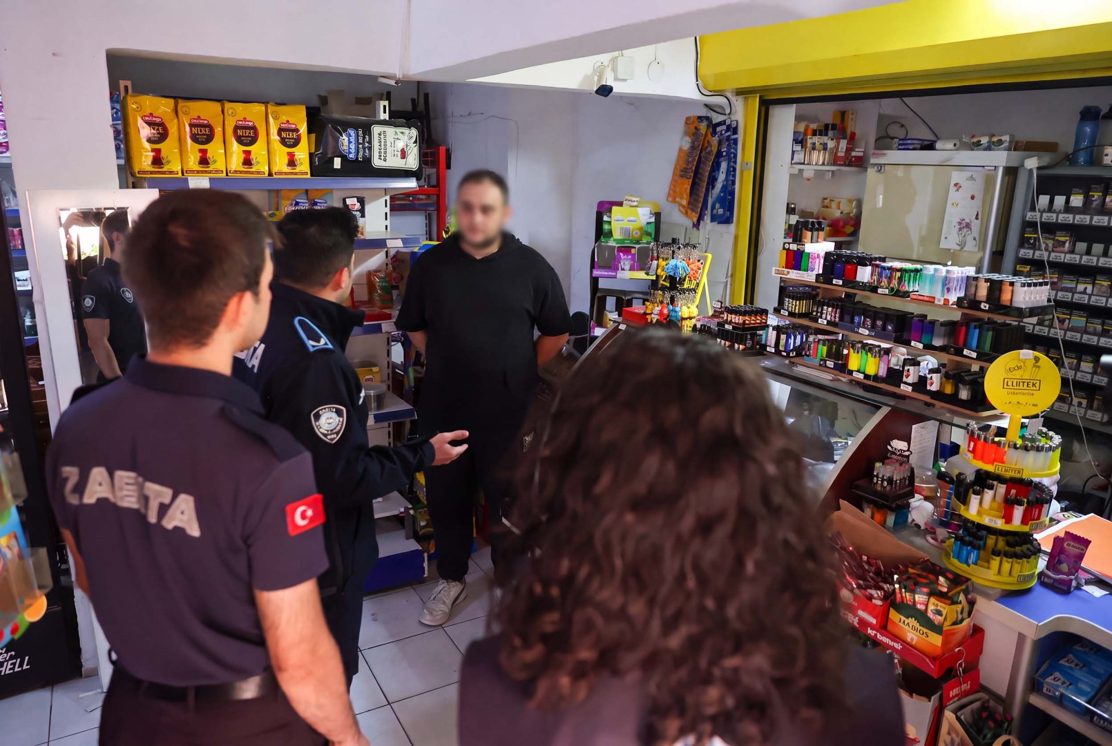 Buca Belediyesi’nden okul çevrelerinde denetim