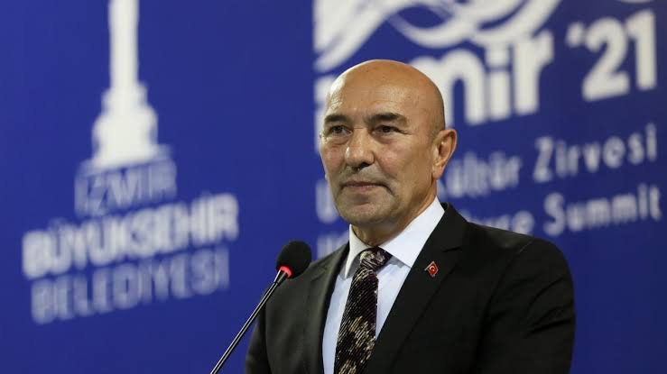Soyer'den Cemil Tugay çıkışı: Başın öne eğilmesin güzel İzmir