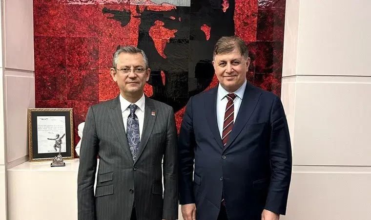 CHP'den Özgür Özel'e 'özeleştiri' çağrısı: İzmirlilere bunun hesabı verilmeli!